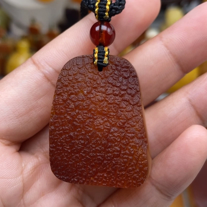 【闪购商品】琥珀颈饰未镶嵌