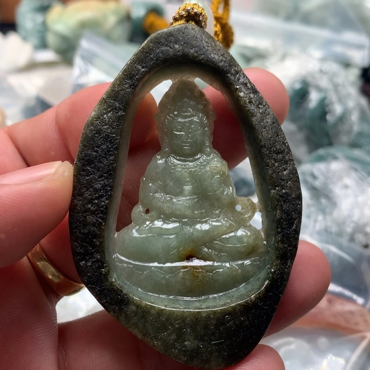翡翠未镶嵌颈饰保真天然a货翡翠
