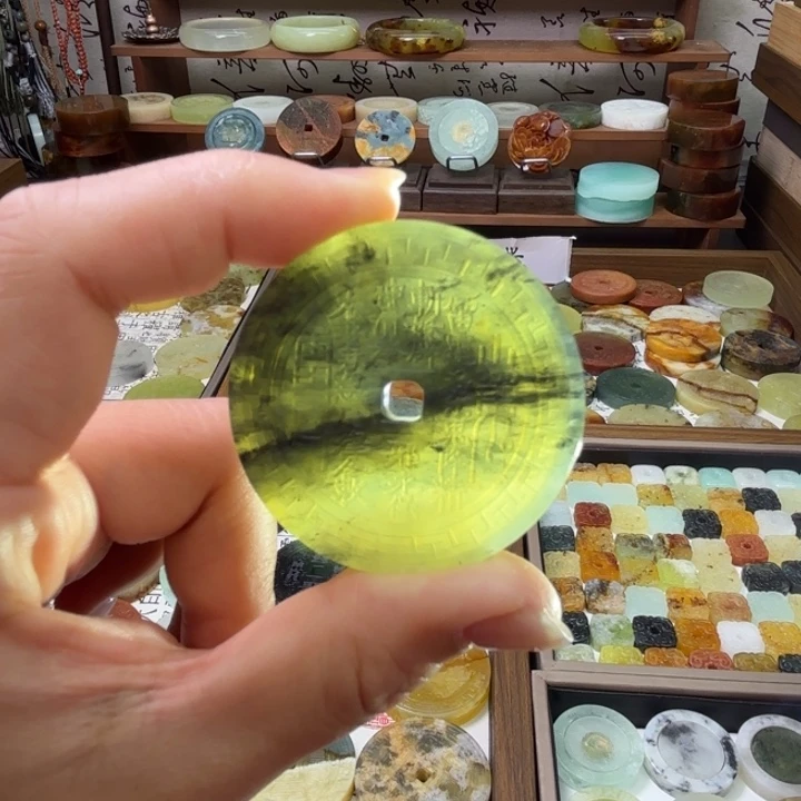 蛇纹石玉未镶嵌岫玉