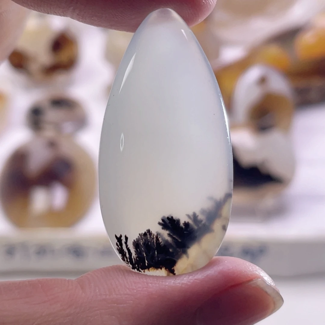 玛瑙/玉髓未镶嵌珠宝奇石