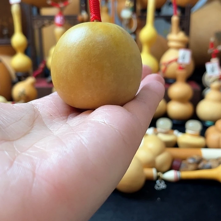 神*黎葫芦丝和音乐更像自己