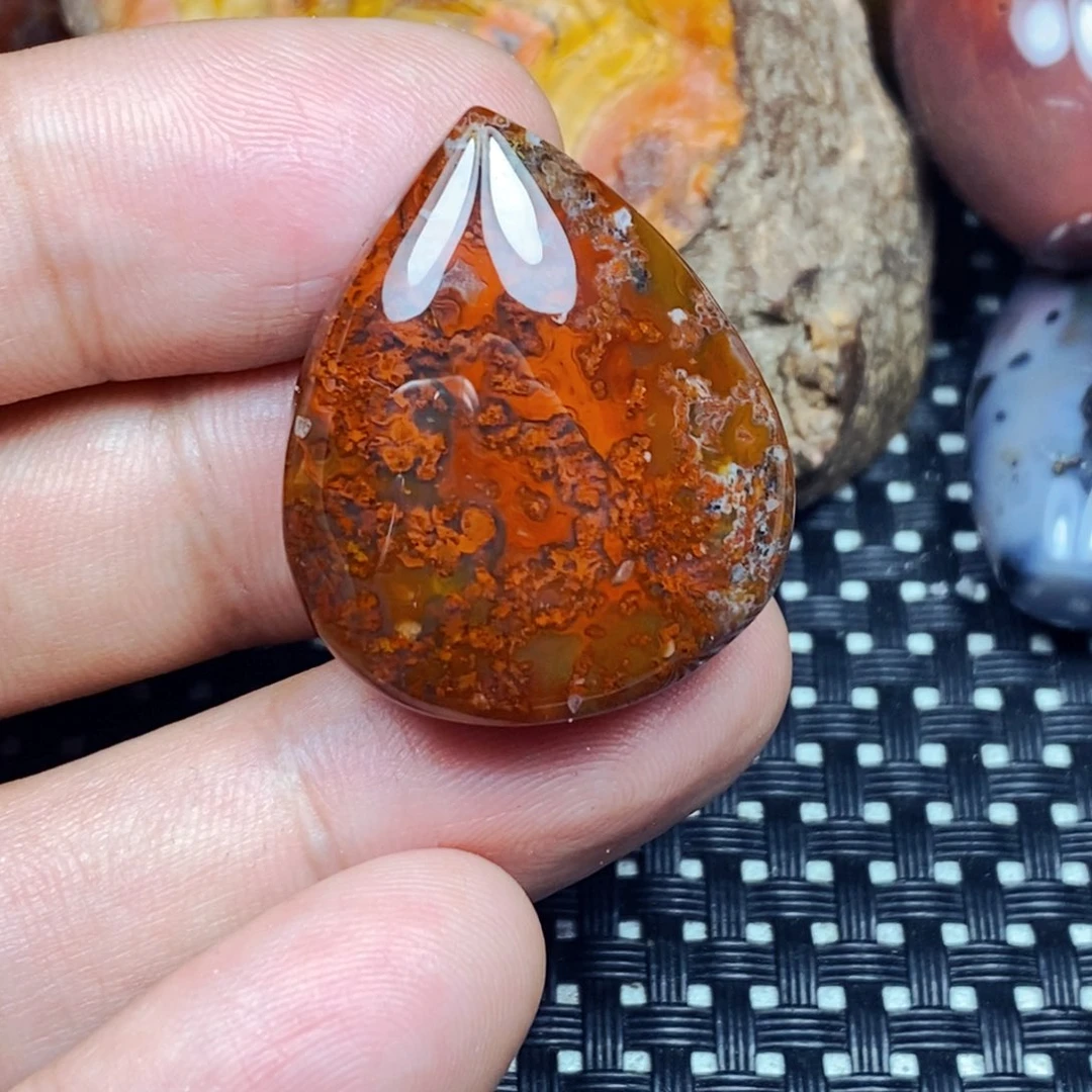 未镶嵌吊坠(不含链)玛瑙/玉髓午***光