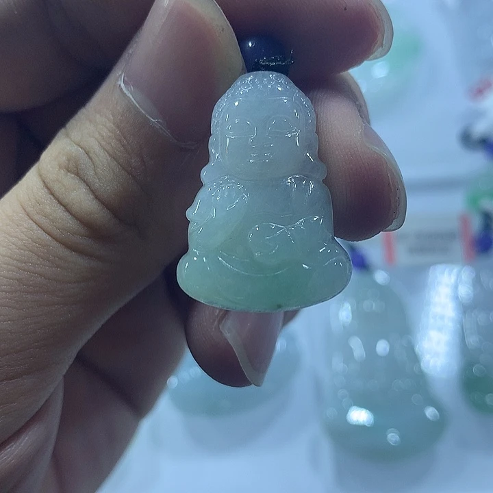 翡翠未镶嵌颈饰天然翡翠A货吊坠