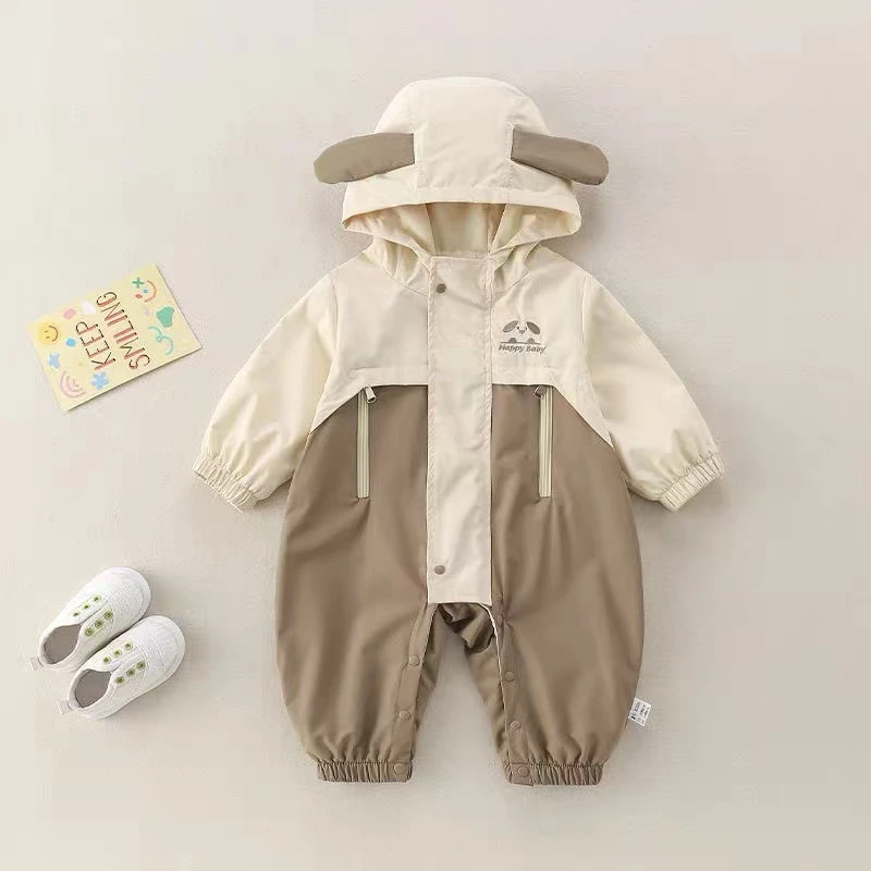 春秋婴幼儿衣服男女宝宝连体哈衣洋气冲锋衣秋季外出爬服