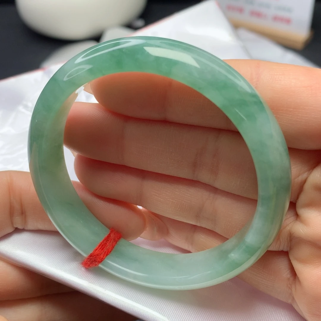 翡翠手镯未镶嵌57575858