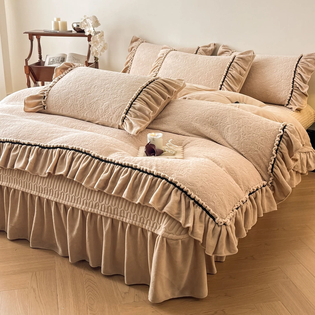 家居加绒雕花牛奶绒花边四件套南法玫瑰冬天加厚绒床上用品三件套