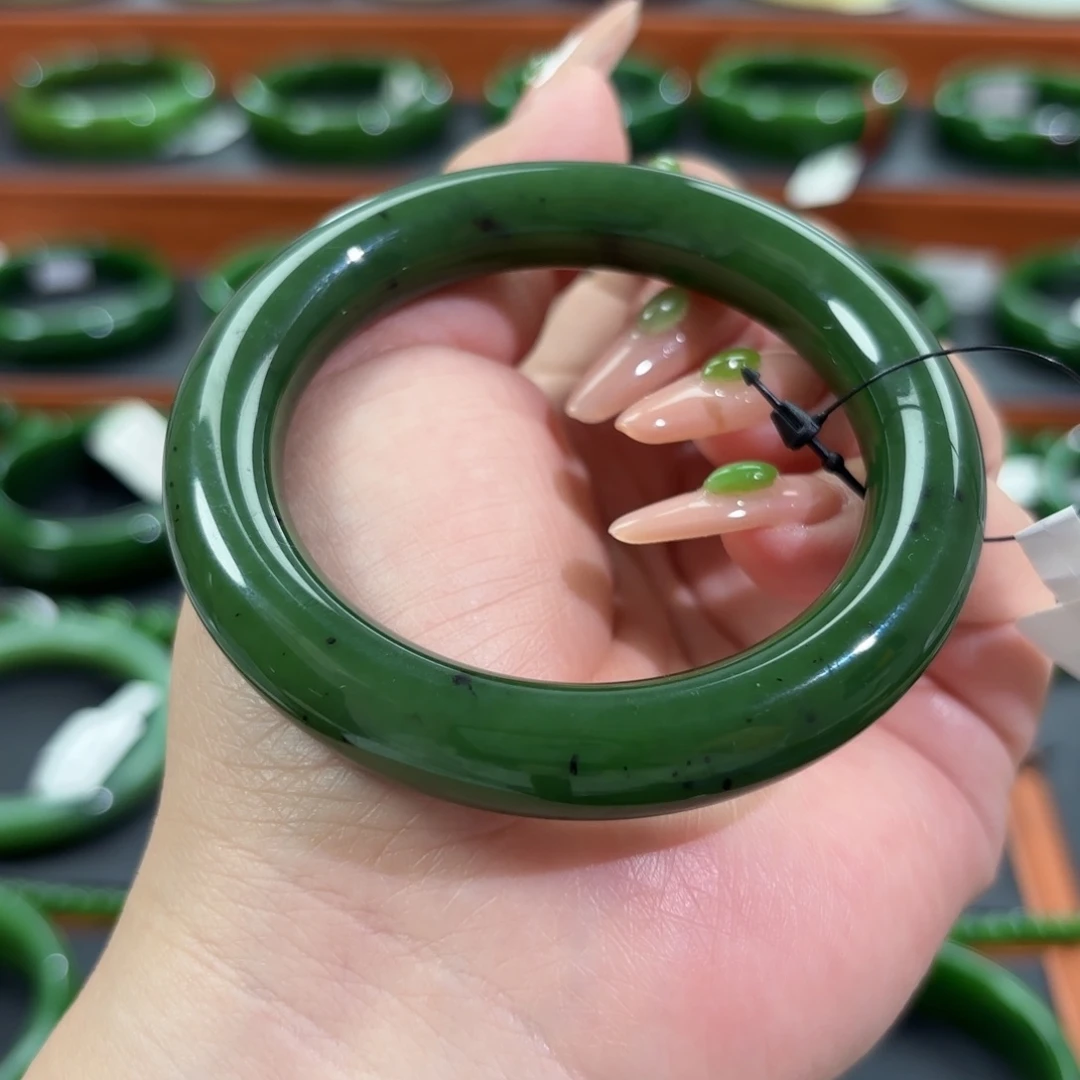 和田玉未镶嵌颈饰54-55