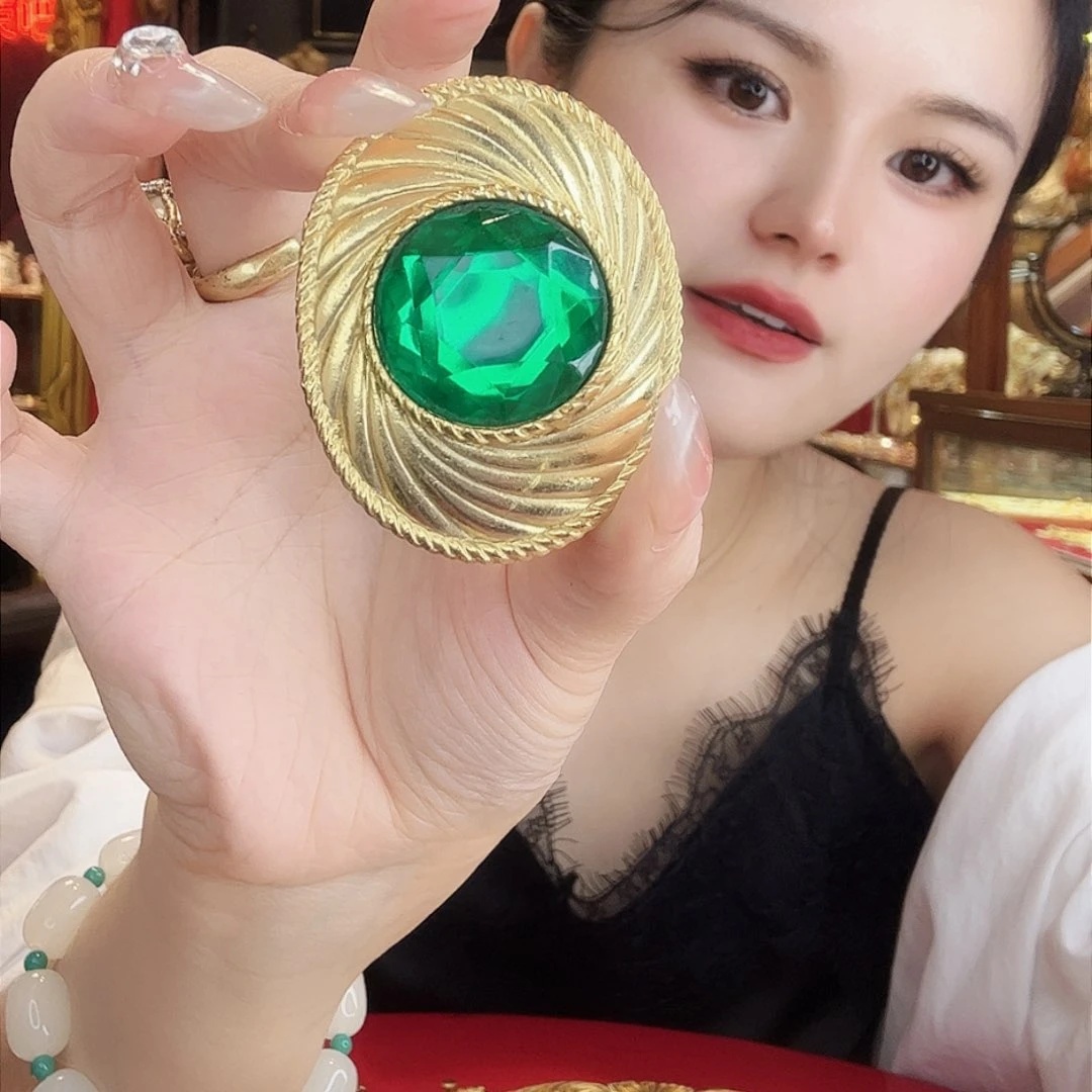 琉璃铜合金锆石铁合金品牌胸针