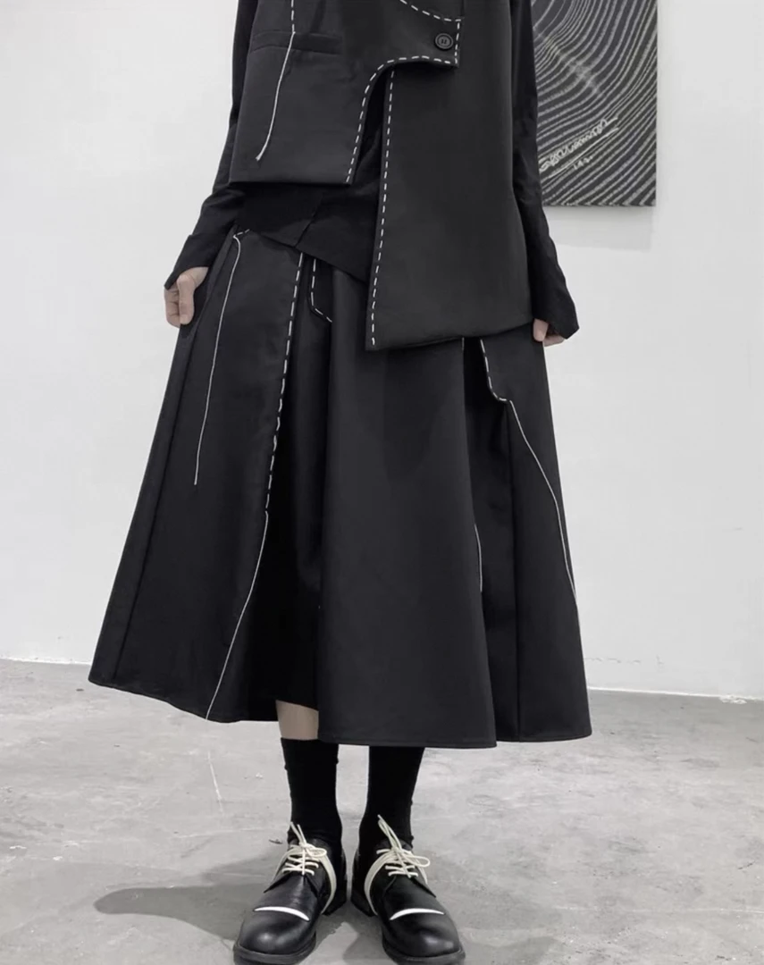 显瘦暗黑裙子 明线设计款