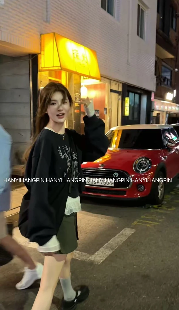 【小花卫衣】秋季圆领字母长袖卫衣