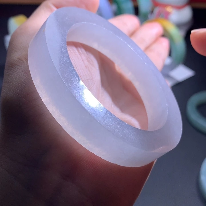 定制翡翠翡翠手镯未镶嵌