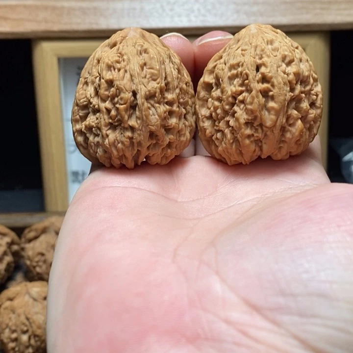 文玩核桃吊坠南疆臭疆38/39/40