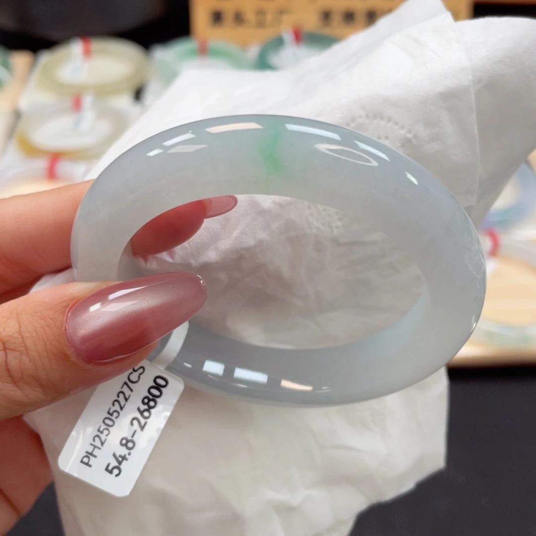 翡翠手镯未镶嵌5455飘翠31号