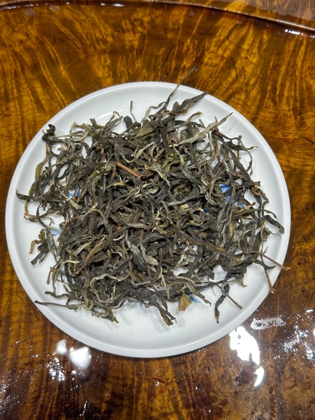 冰岛包麦地 古树春茶