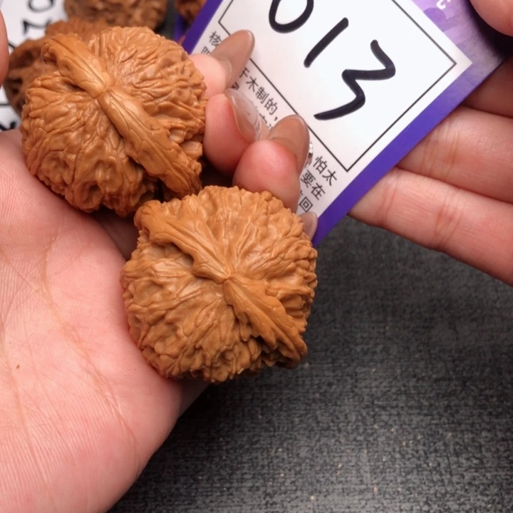 桃核吊坠高****何41➕尺寸 白狮子 013号