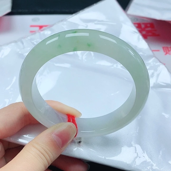 翡翠手镯未镶嵌翡翠手镯57