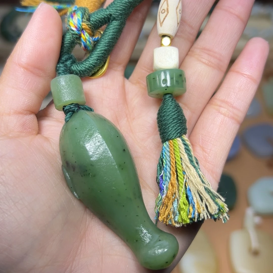 颈饰未镶嵌和田玉