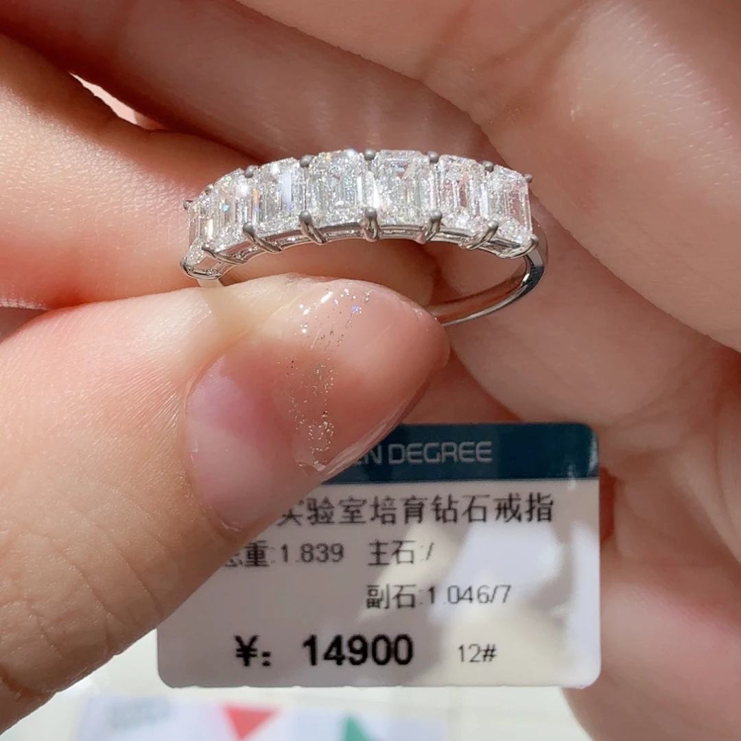 18K金镶嵌实验室培育钻石