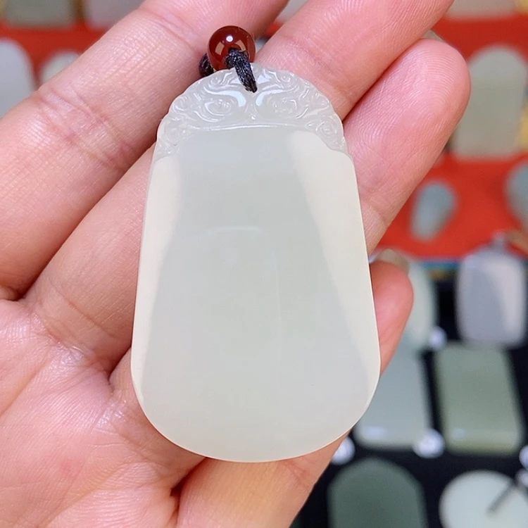 【闪购商品】颈饰未镶嵌和田玉