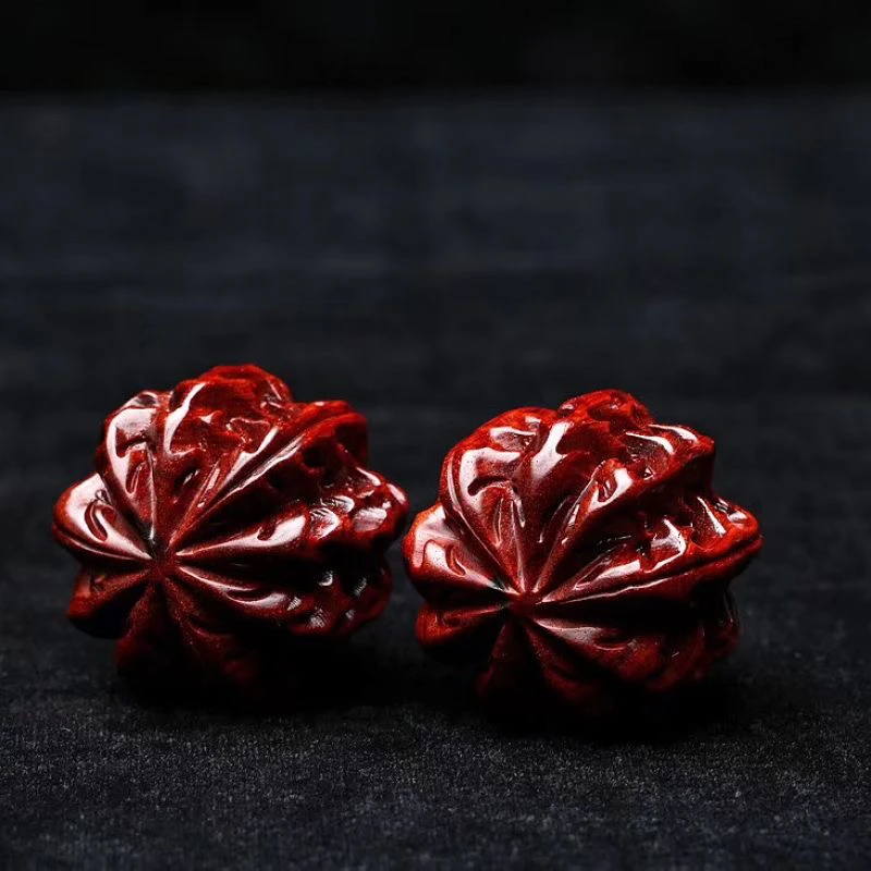 小叶紫檀核桃手把件木雕健身球手球实木保健球送礼文玩按摩球