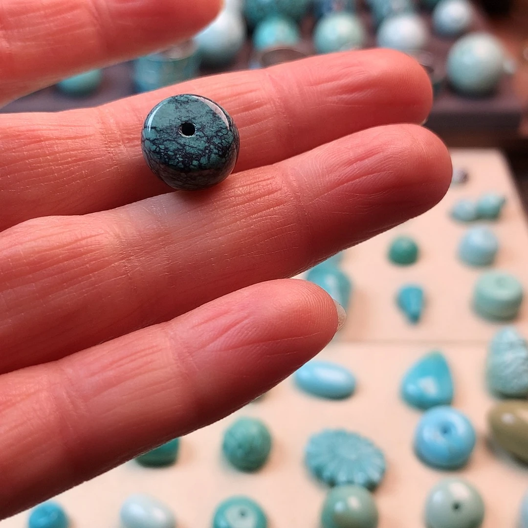 绿松石配饰未镶嵌