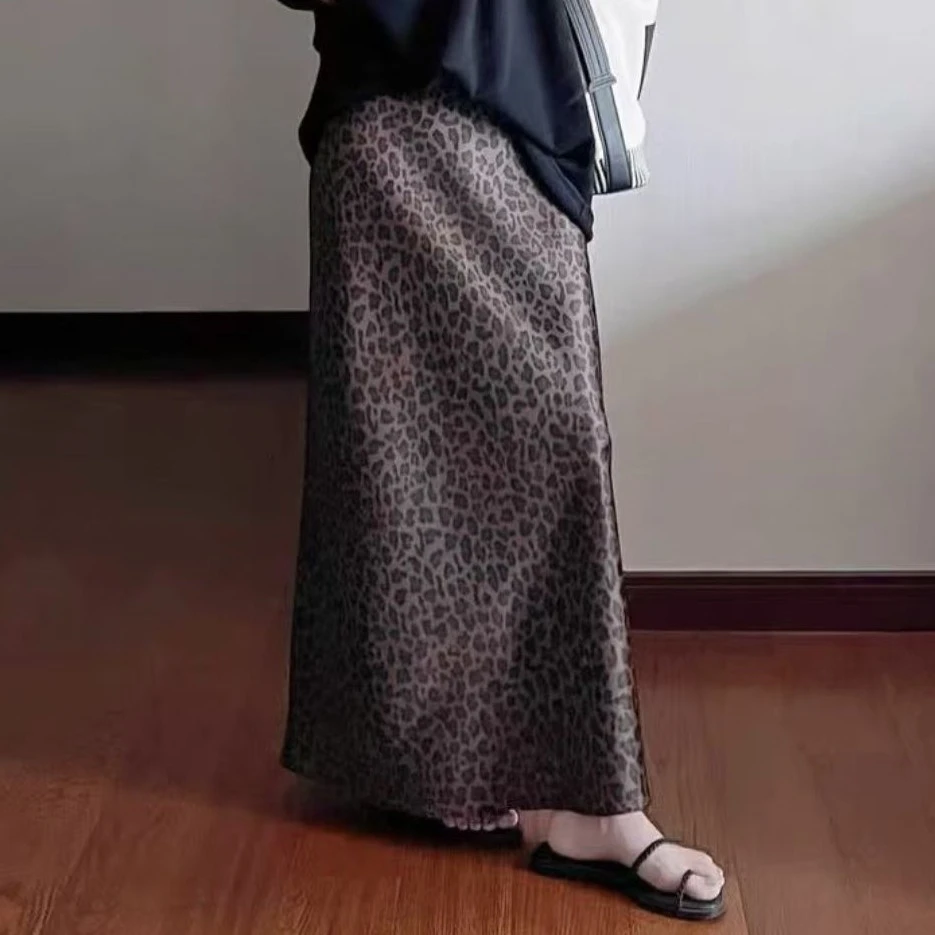 经典复古豹纹印花轻盈垂顺缎面夏季高腰中长款半身裙