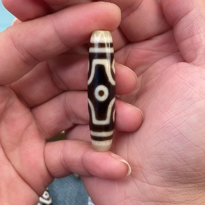 玛瑙吊坠未镶嵌金****团