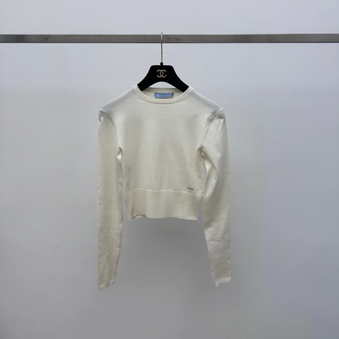 99新 Prada/普拉达 针织打底衫 36码