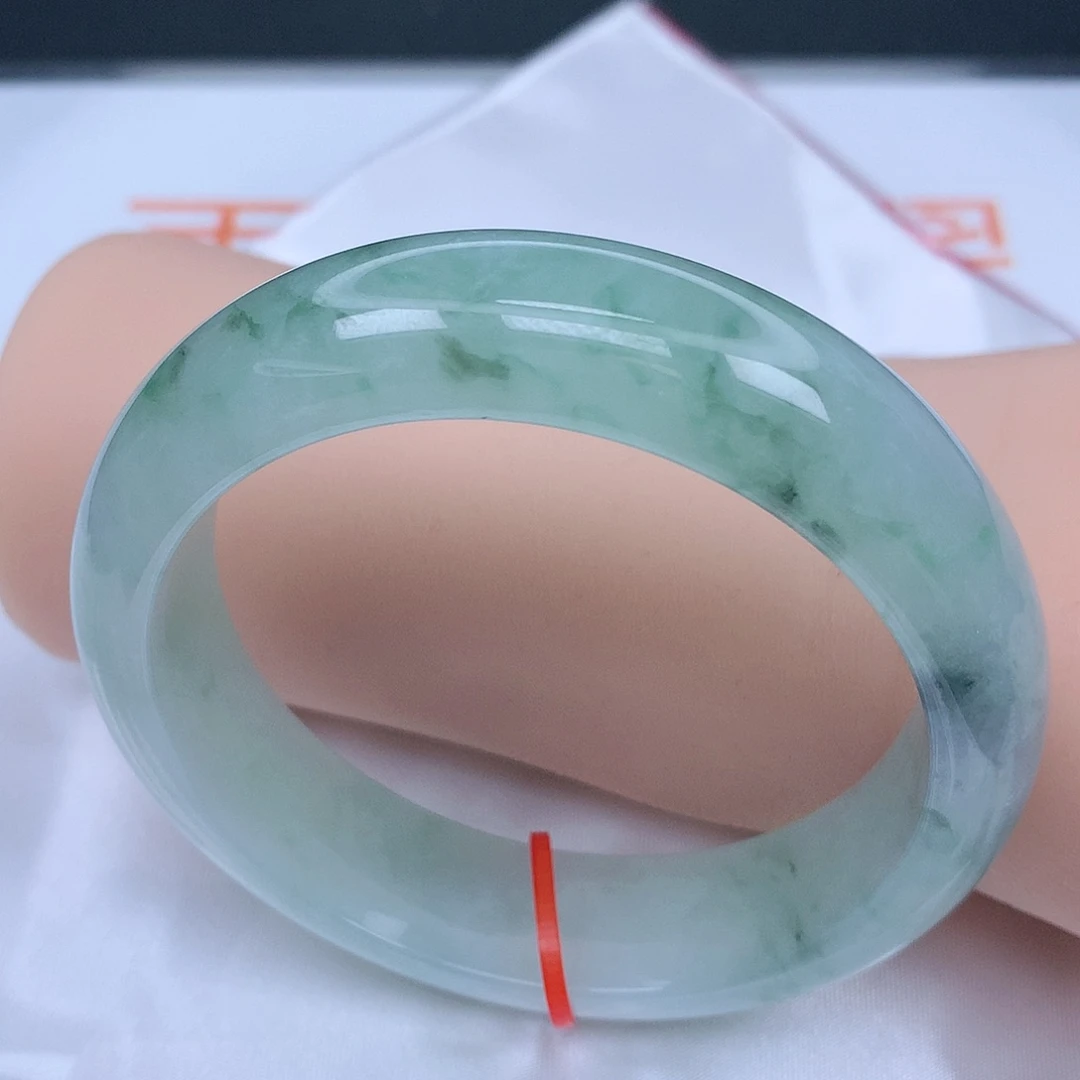 【闪购商品】未镶嵌手镯翡翠，59