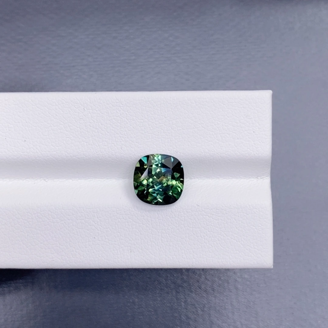 蓝宝石裸石未镶嵌3.5克拉