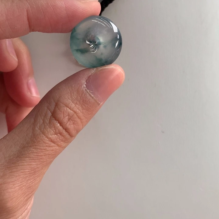 翡翠挂件未镶嵌17.8-5.4