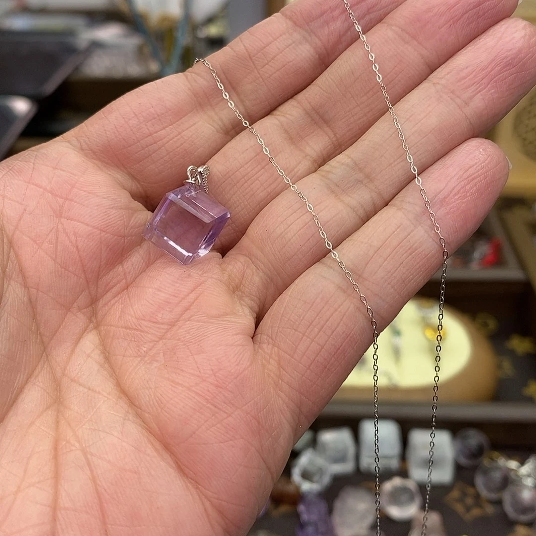 玳***玳颈饰银S925镶嵌紫晶10mm方糖