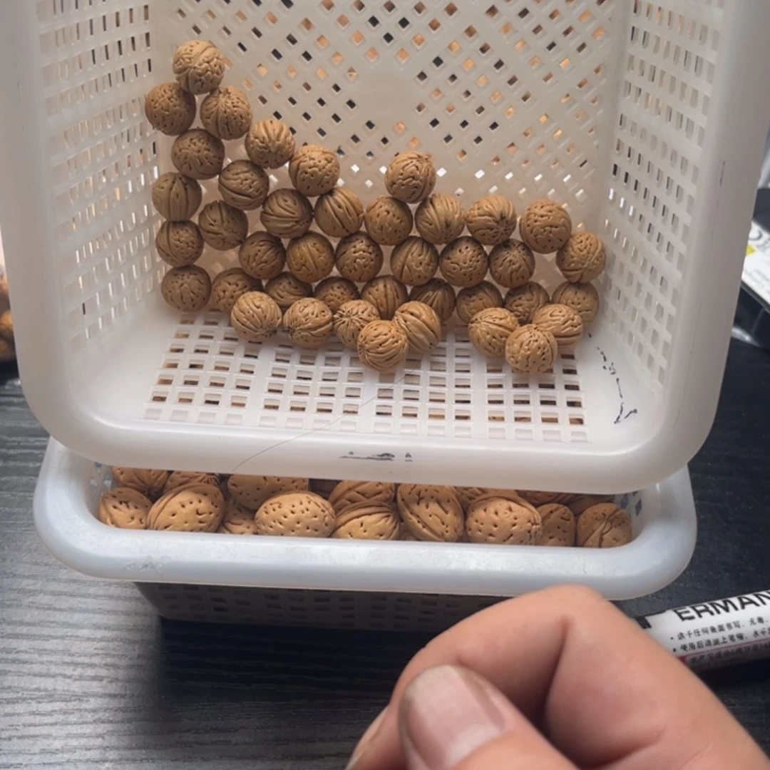 ****呐文玩核桃手串私人定制