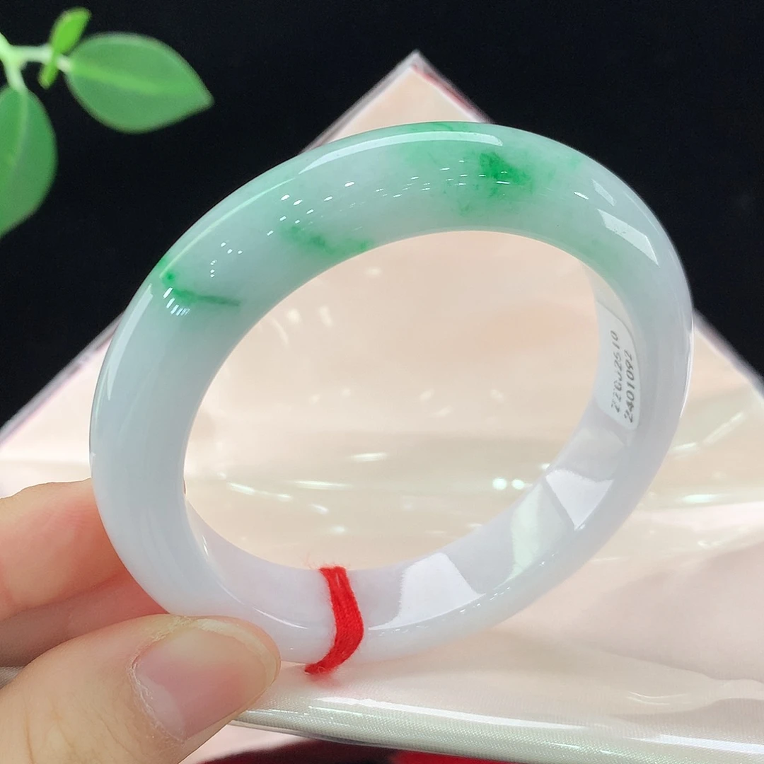 翡翠未镶嵌手镯1092