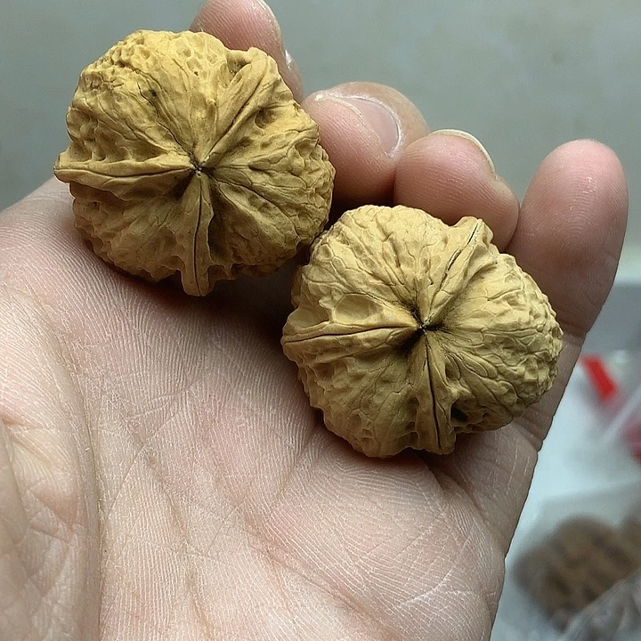吊坠文玩核桃三棱