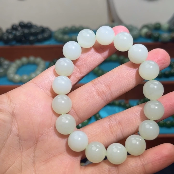 和田玉未镶嵌手链卡12