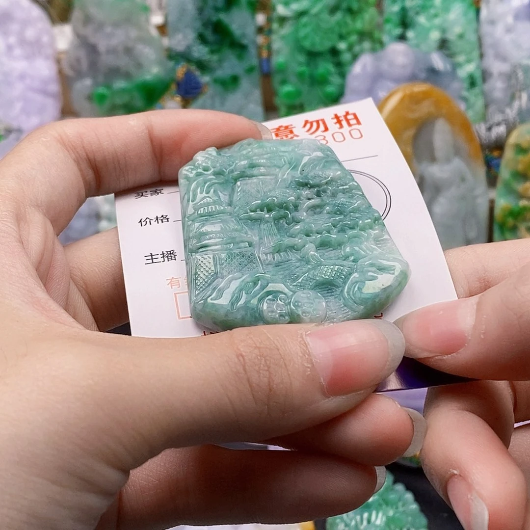 吊坠(不含链)未镶嵌翡翠