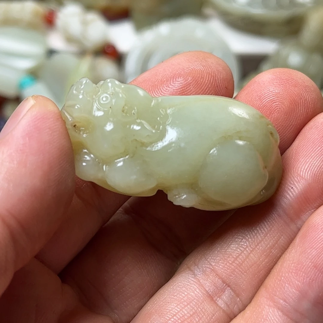 熹***燊和田玉未镶嵌颈饰