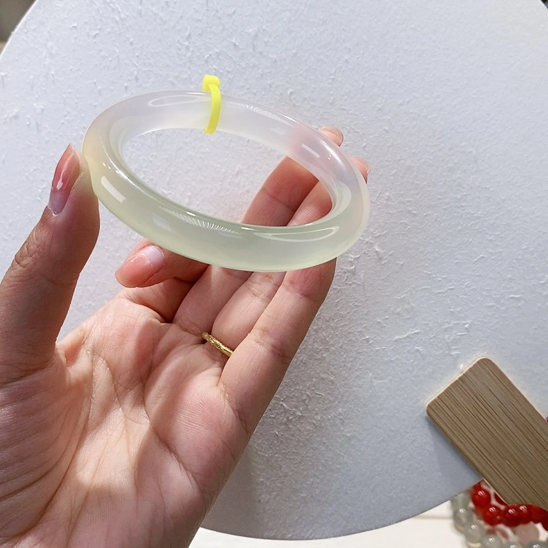 手镯玛瑙/玉髓未镶嵌54.7