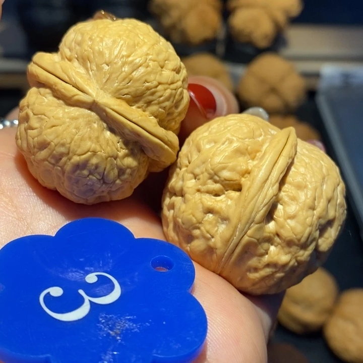 核桃玉面罗汉尺寸37