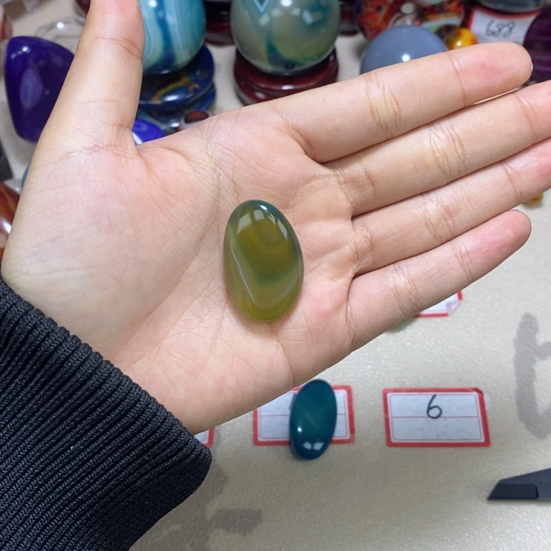 玛瑙/玉髓未镶嵌珠宝奇石