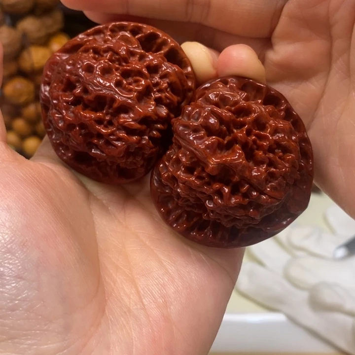 文玩核桃吊坠官帽50