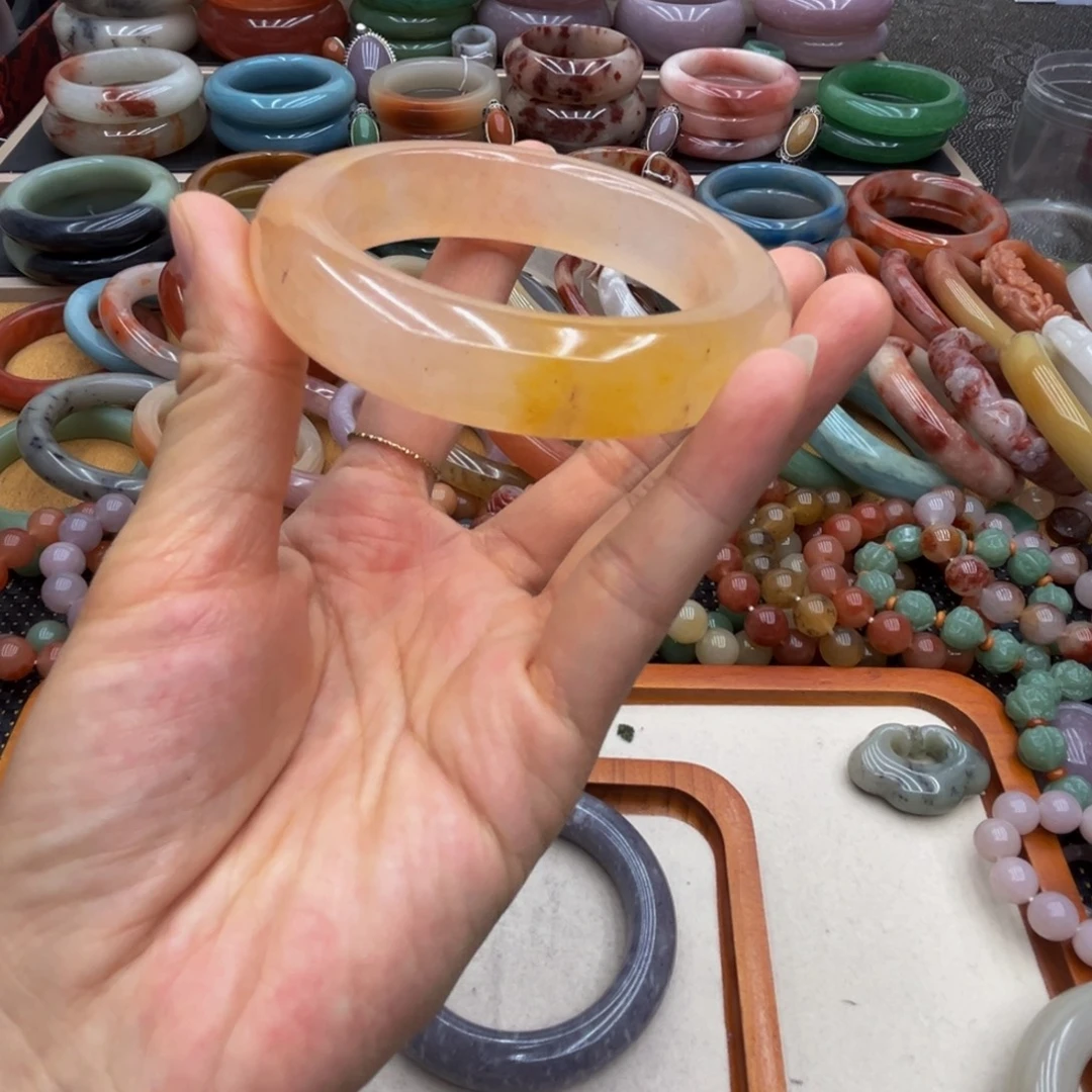 石英质玉未镶嵌圈口56
