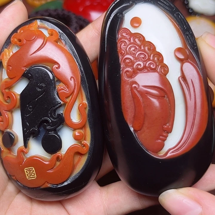 蚂***哥和田玉未镶嵌颈饰