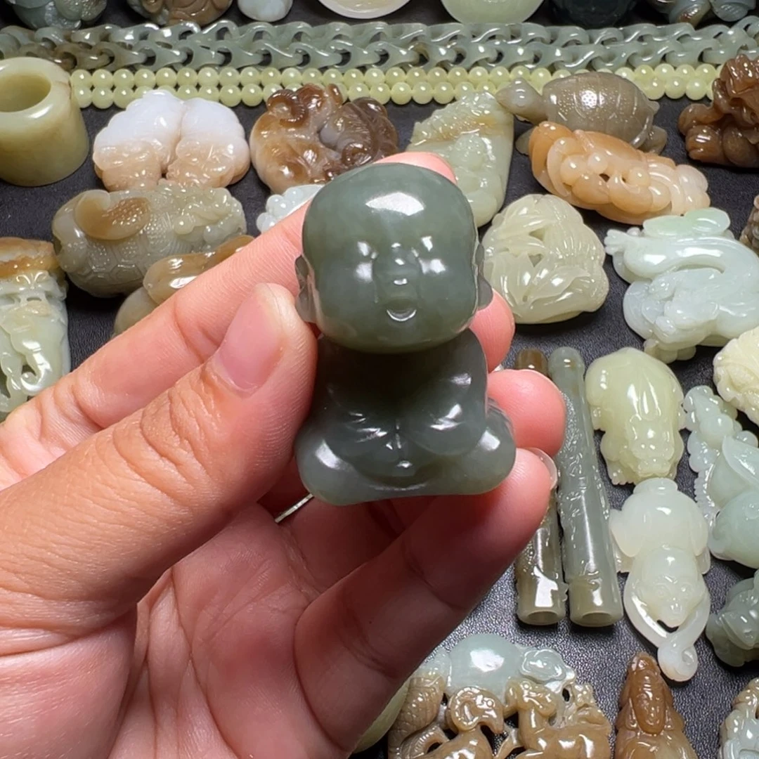 和田玉未镶嵌颈饰