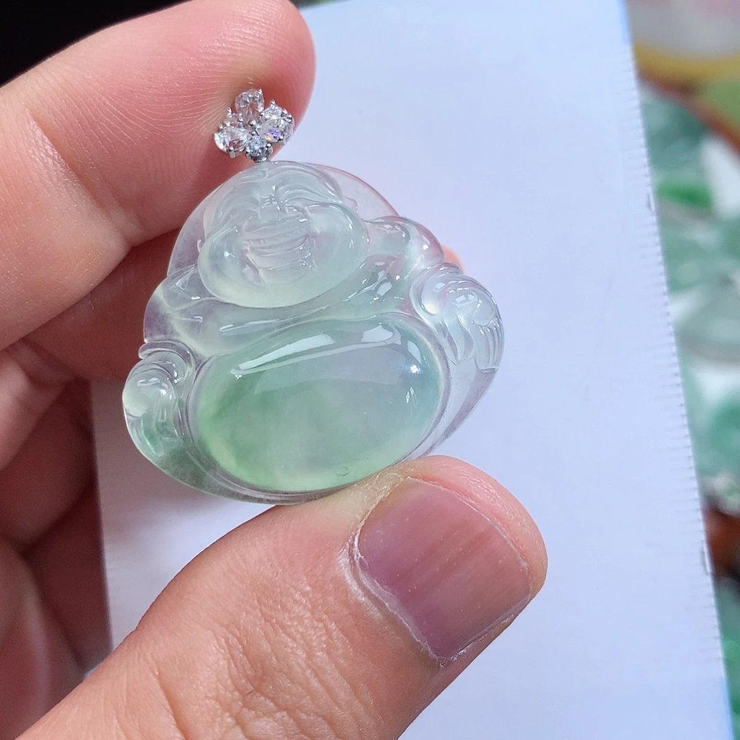 翡翠未镶嵌颈饰佛公