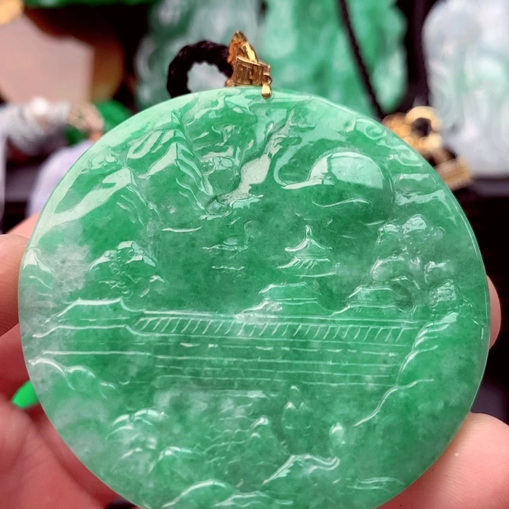 吊坠(不含链)未镶嵌翡翠