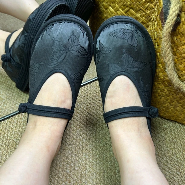 AH 黑蝴蝶 复古一字扣盘扣布鞋缎面提花单布鞋软底妈妈鞋透气古风