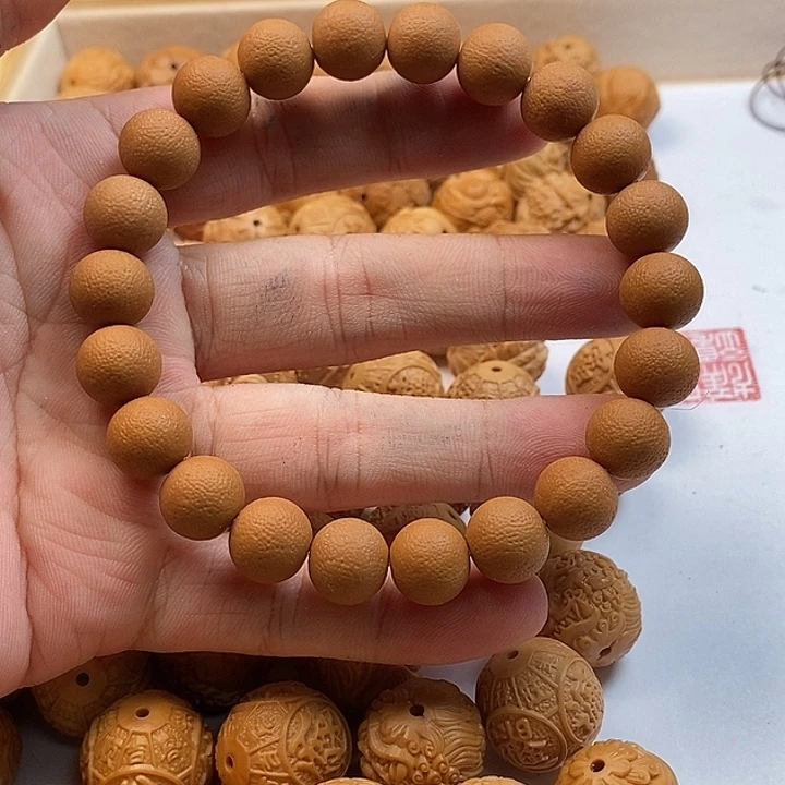 手串猴头核桃机雕圆满