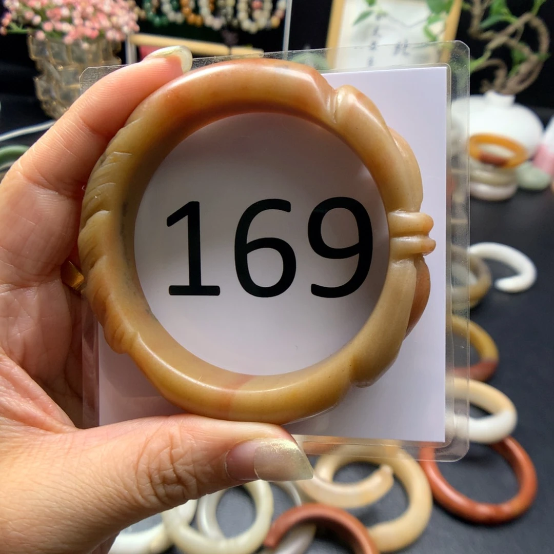 石英质玉手镯未镶嵌一****标